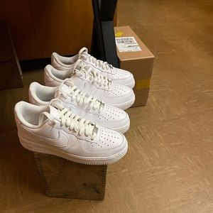 Official AF1 all whites 9/10 condition